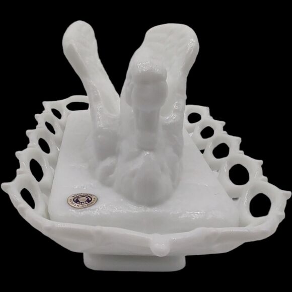 Westmoreland White Milk Glass Raised Wing Swan on Lacy Base Vintage Serving Dish - Picture 7 of 15